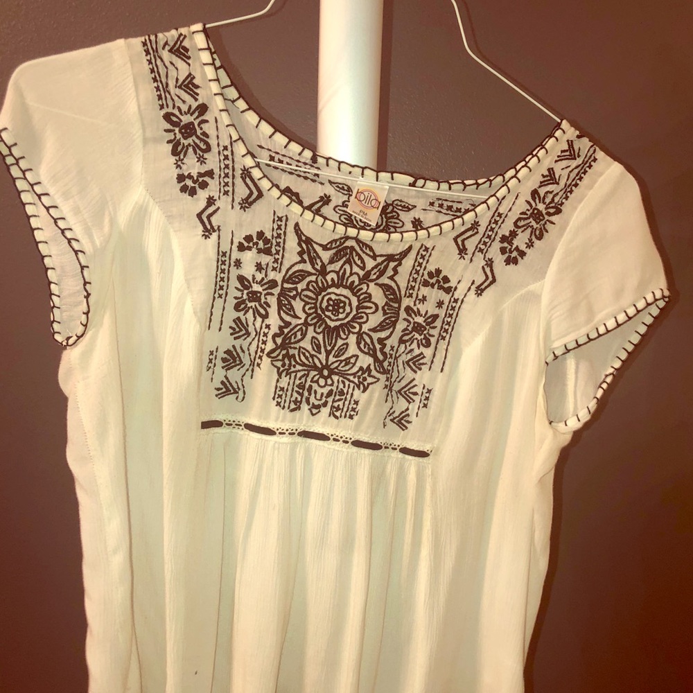 Bila blouse black and white
